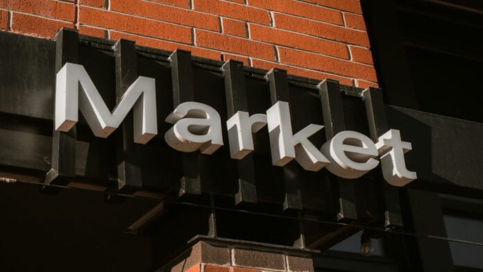 Market Trends Shift as Central Banks Weigh Cuts