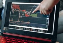 Padrões Gráficos no Forex que Realmente Importam (E os que Não) Os padrões gráficos são amplamente utilizados no Forex porque dão estrutura ao movimento do preço. O problema não são os padrões em si, mas como são usados